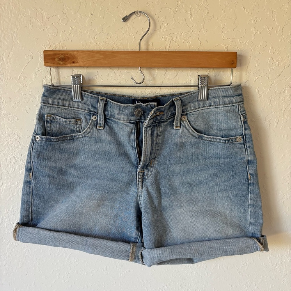 GAP Blue Jean Shorts 5” inseam 4/27